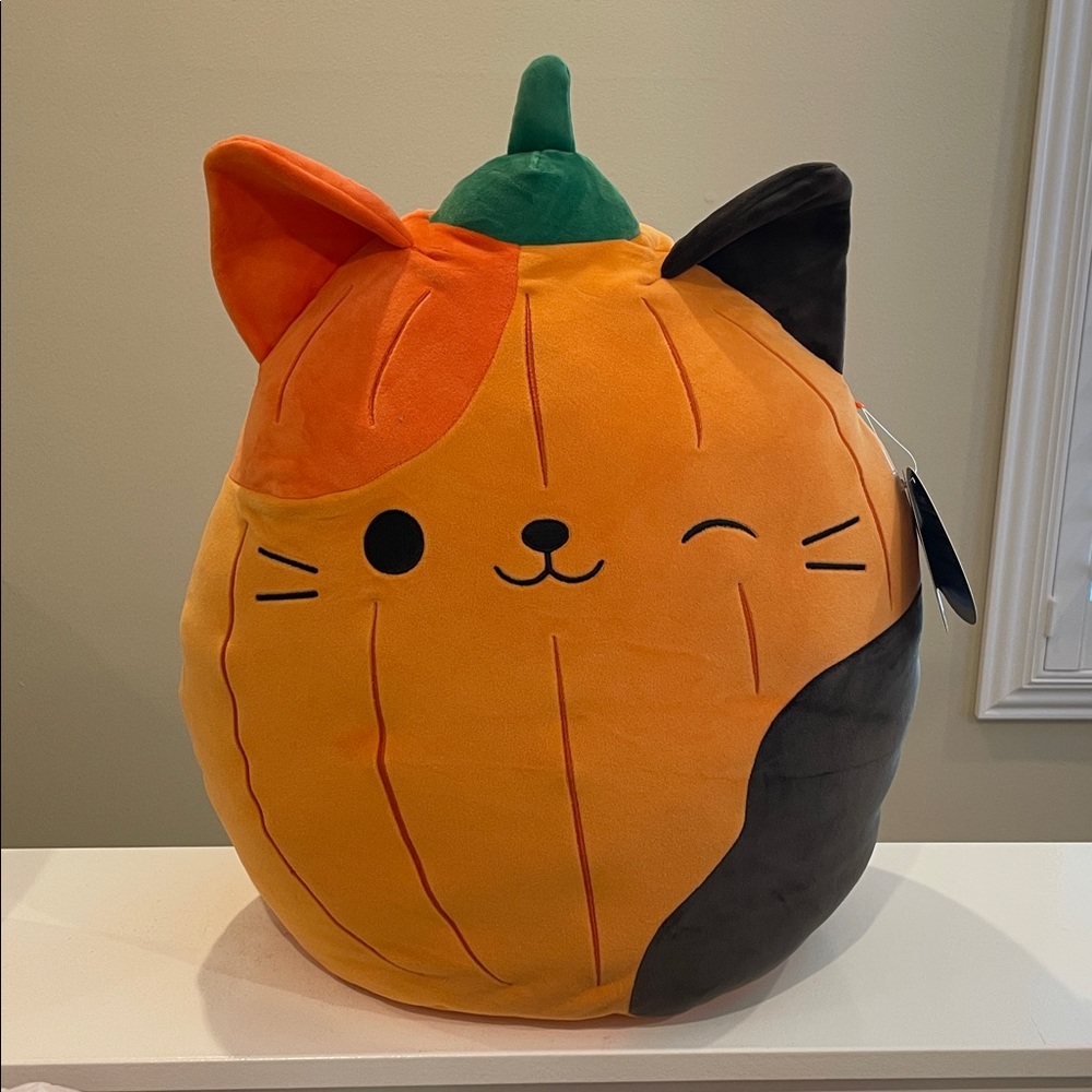 NWT 16” Pumpkin Cam the Cat Halloween Mallow Mash Squishmallow - Select Series